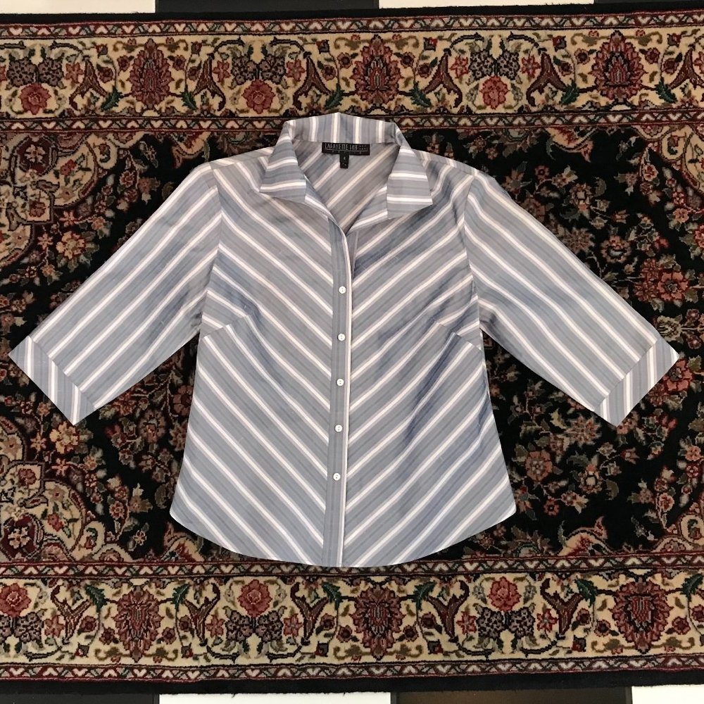 Wmn's Lafayette 148 Petite  size 4 100% silk shirt